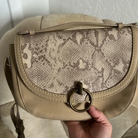 Universal Thread Beige Snake Print Crossbody Bag - Picture 1 of 2